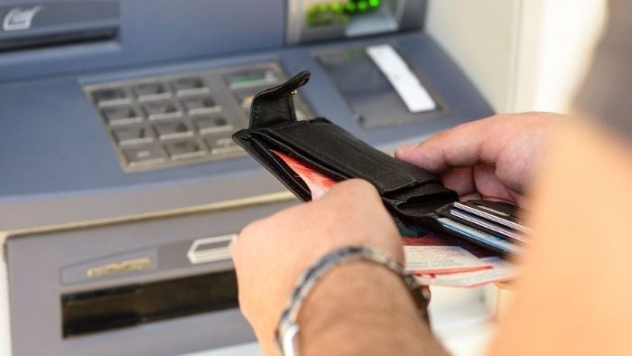 withdrawing atm